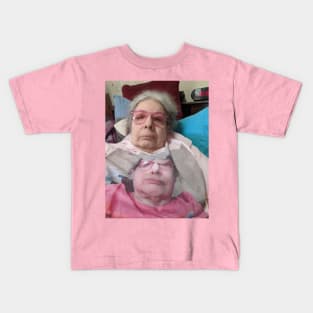 Sleepy judy loves her face Kids T-Shirt